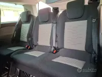 Usata Ford Tourneo 125 CV (91 kW) 2015 Nero Monovolume
