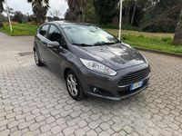 Usata Ford Fiesta Titanium 95 CV (69 kW) 2016 Grigio Berlina
