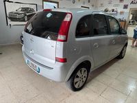 Usata Opel Meriva Cosmo 101 CV (74 kW) 2004 Argento Monovolume