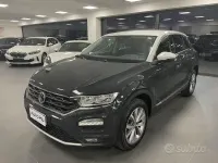 Usata VW T-Roc Style 116 CV (85 kW) 2019 Grigio SUV
