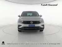 Usata VW Tiguan Life 150 CV (110 kW) 2023 Reflex silver metallizzato SUV