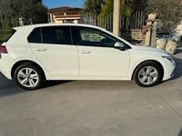 usata VW Golf VIII 2.0 TDI SCR Life