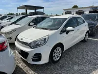 Usata Kia Rio 75 CV (55 kW) 2016 Bianco Utilitaria