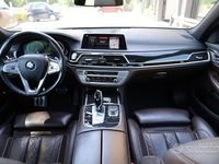 Usata BMW 730 M Sport 265 CV (194 kW) 2018 Mineral white / metallizzato Berlina