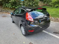 Usata Ford Fiesta 80 CV (58 kW) 2013 Nero Utilitaria