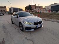 Usata BMW 118 Advantage 150 CV (110 kW) 2020 Argento Utilitaria
