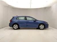 Usata VW Golf VIII Life 116 CV (85 kW) 2025 Giallo