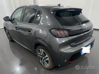 Usata Peugeot 208 Allure 101 CV (74 kW) 2023 Grigio Utilitaria