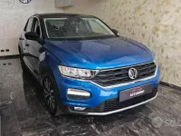 Usata VW T-Roc Style 116 CV (85 kW) 2018 Bluazzurro SUV