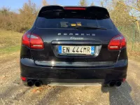 Usata Porsche Cayenne Turbo 241 CV (177 kW) 2011 Nero SUV