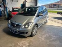 Usata Mercedes A150 95 CV (69 kW) 2010 Grigio Berlina