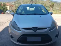 Usata Ford Fiesta 70 CV (51 kW) 2011 Grigio Berlina