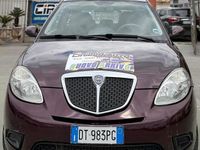 Usata Lancia Ypsilon 60 CV (44 kW) 2008 Viola Utilitaria