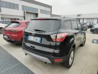 Usado Ford Kuga S 120 CV (88 kW) 2019 Negro SUV