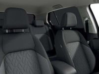 Usata VW Golf VIII Edition 150 CV (110 kW) 2025 Grenadill black metallizzato Berlina