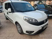 Usata Fiat Doblò 90 CV (66 kW) 2016 Bianco Monovolume