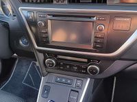 Usata Toyota Auris Hybrid Active 99 CV (72 kW) 2014 Berlina