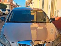 Usata Lancia Delta 120 CV (88 kW) 2010 Utilitaria