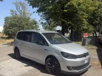 Usata VW Touran 140 CV (102 kW) 2011 Grigio Monovolume
