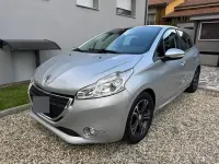 Usata Peugeot 208 95 CV (69 kW) 2015 Grigio Utilitaria