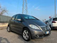 Usata Mercedes A150 Avantgarde 95 CV (69 kW) 2009 Grigio Berlina