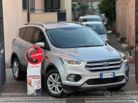 Usata Ford Kuga Business Edition 120 CV (88 kW) 2019 Grigio SUV