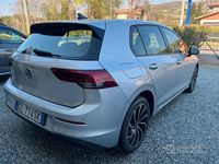 Usata VW Golf VIII Life 150 CV (110 kW) 2022 Grigio Berlina