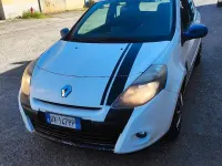Gebraucht Renault Clio II 85 PS (62 kW) 2009 Weiß Limousine