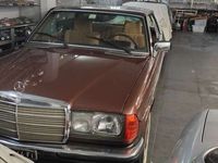 Usata Mercedes E280 156 CV (114 kW) 1979 Marrone Berlina