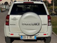 Usata Suzuki Grand Vitara 129 CV (94 kW) 2011 Bianco SUV