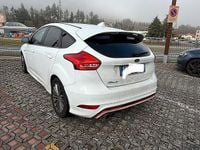 Usata Ford Focus ST-Line 120 CV (88 kW) 2018 Bianco Berlina