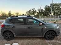 Usata Dacia Sandero 91 CV (66 kW) 2024 Verde Utilitaria