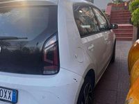 Usata VW up! 75 CV (55 kW) 2019 Bianco Utilitaria
