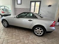 Usata Mercedes SLK200 136 CV (100 kW) 1998 Grigio Cabrio