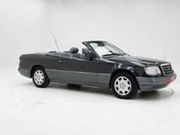 Usata Mercedes E220 150 CV (110 kW) 1994 Altri Cabrio
