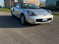 Usata Toyota MR2 140 CV (102 kW) 2002 Grigio Cabrio
