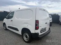 Usata Opel Combo 102 CV (75 kW) 2021 Bianco Monovolume