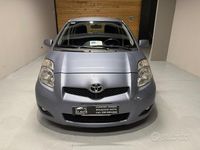 Usata Toyota Yaris Sol 69 CV (50 kW) 2010 Blu Utilitaria