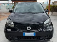 Begagnad Smart ForFour 71 HK (52 kW) 2016 Svart Halvkombi