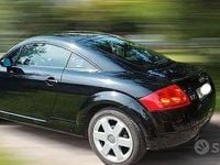 Begagnad Audi TT 179 HK (131 kW) 2001 Svart Sportkupé
