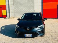 Usata Renault Clio V Techno 91 CV (66 kW) 2022 Grigio Berlina