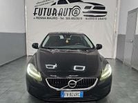 Usata Volvo V40 R-Design 120 CV (88 kW) 2019 Nero Berlina