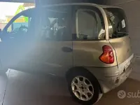 Usata Fiat Multipla 110 CV (80 kW) 2002 Grigio Monovolume