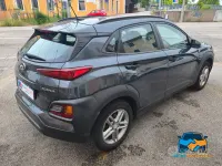 Usata Hyundai Kona Style 120 CV (88 kW) 2019 Grigio SUV