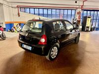 Usata Renault Clio II 75 CV (55 kW) 2007 Other Berlina