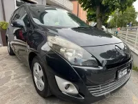 Usata Renault Scénic 110 CV (80 kW) 2010 Grigio Monovolume