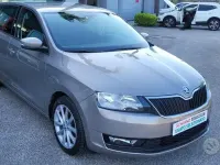 Usata Skoda Rapid 90 CV (66 kW) 2018 Beige Utilitaria