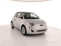 Usata Fiat 500e 86 kW (118 CV) 2024 Verde Berlina