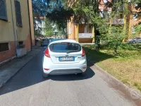 Usata Ford Fiesta 97 CV (71 kW) 2011 Bianco Berlina