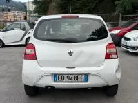 Usata Renault Twingo 75 CV (55 kW) 2010 Bianco Utilitaria